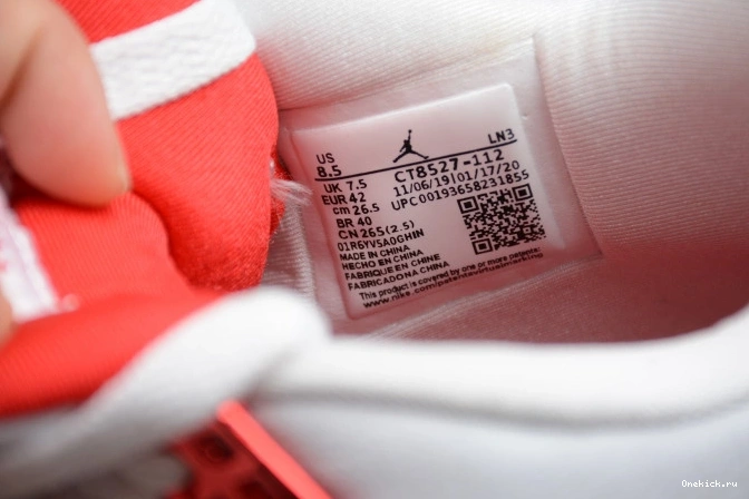 One Kick CT8527-112 Air 4 Jordan Metallic Red 0816